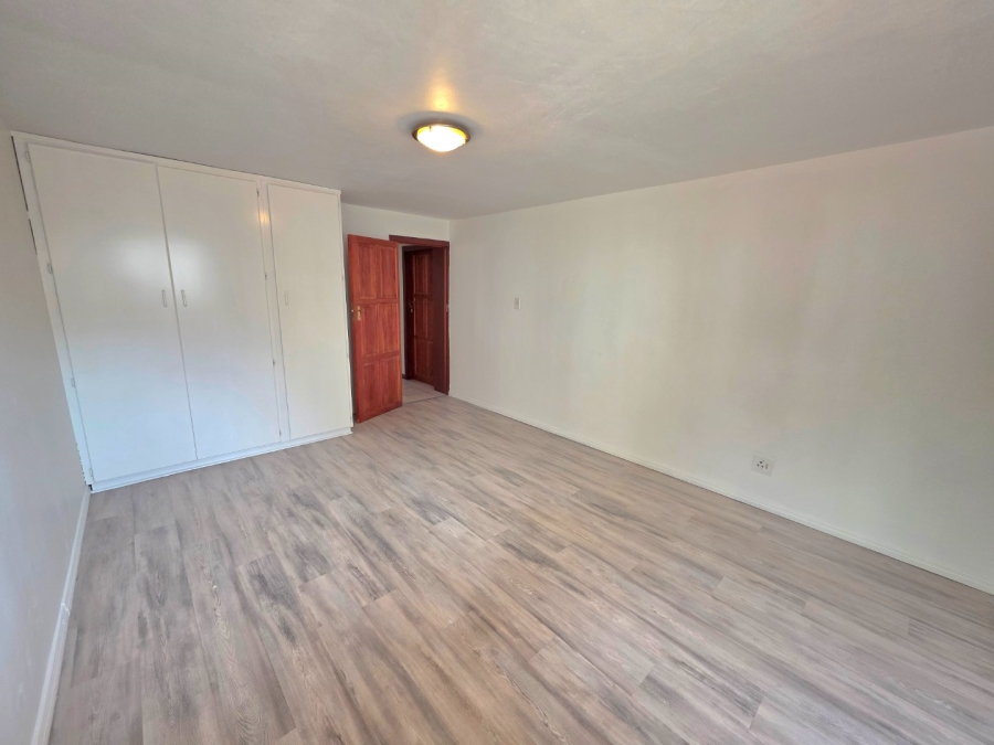 To Let 4 Bedroom Property for Rent in Hospitaalheuwel Free State